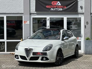 Alfa Romeo Giulietta 1.4 T Distinctive Pano, Savali 150pk