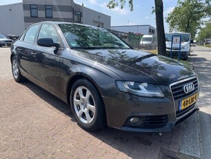 Audi A4 Limousine 1.8 TFSI Pro Line Business Airco/ECC,Navigatie MOTOR LOOPT OP 3 /4 CILINDERS..