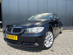 BMW 3-serie 318i 2008 CarbonZwart Clima/Navi/17'Lmv/Nap