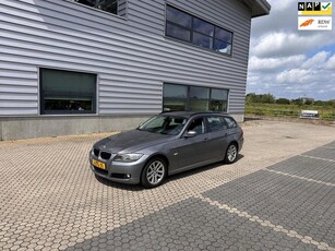 BMW 3-serie Touring 318d Luxury Line Navi.Xenon.Pano