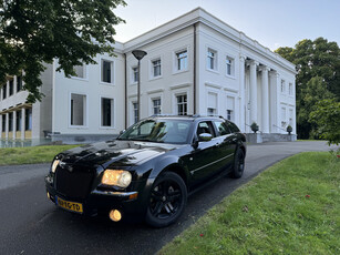 Chrysler 300C Touring 2.7 V6 gereserveerd, SCHUIFDAK, VAKANTIEKLAAR