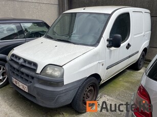 FIAT Doblo Cargo bestelwagen (2004 / ZFA 223 000 05 248 095)