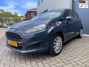 Ford Fiesta 1.0 Style/Navigati/Airco/AUX/Dealer-onderhouden/2e Eigenaar