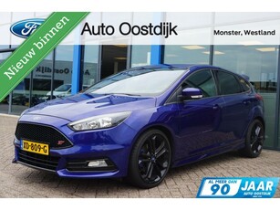 Ford Focus 2.0 ST 250PK Winterpack Cruise Navi