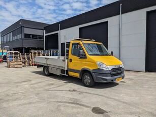 Iveco 50c15 Bedrijfswagen met Palfinger kraan