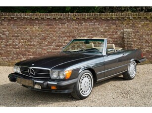 Mercedes-Benz SL-Klasse 560 Iconic Mercedes and the