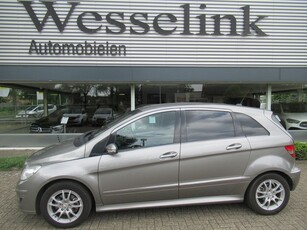 Mercedes-Benz B-Klasse 200/Automaat/Trekhaak (bj 2006)