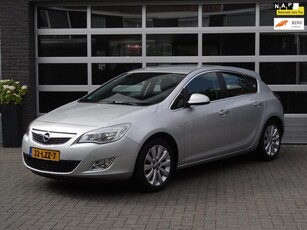 Opel Astra 1.4 Turbo Cosmo in nieuwstaat, Trekhaak, en