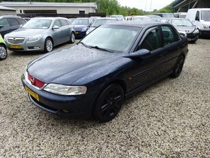 Opel Vectra 1.6-16V Business Edition automaat klimaat