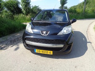 Peugeot 107 (bj 2010)