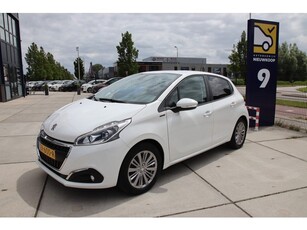 Peugeot 208 1.2 PureTech Signature pack Look&Connect