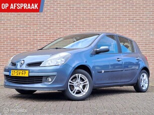 Renault Clio 1.4-16V Authentique