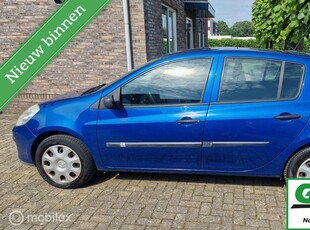 Renault Clio 1.4-16V Business Line airco,cruise,trekhaak