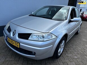 Renault Mégane 1.6-16V Business Line