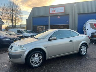 Renault Mégane Coupé Cabriolet 1.6-16V Privilège Luxe Nette auto zonder gebreken. Dak werkt electrisch bediend