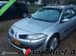 Renault Megane Grand Tour 1.6-16V Privilège