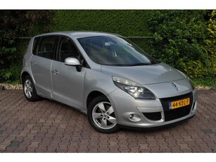 Renault MEGANE SCENIC TrekhaakKeylessClimaCruise