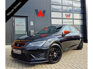 SEAT León ST 2.0 TSI Cupra 290