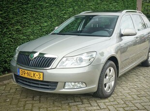 Skoda Octavia Combi 1.2 TSI | GROOT ONDERHOUD | TREKHAAK