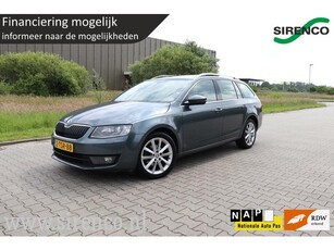 Skoda Octavia Combi 1.6 TDI Elegance leder trekhaak panodak