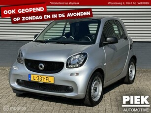 Smart fortwo EQ Comfort 18 kWh NAVIGATIE, PANORAMADAK