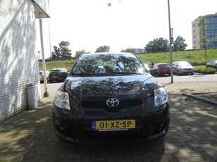 Toyota Auris 1.4-16V Sol