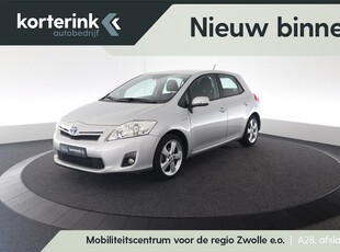 Toyota Auris 1.8 Full Hybrid Dynamic