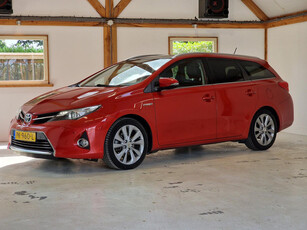 Toyota Auris Touring Sports 1.8 Hybrid Lease pro (Trekhaak / Panodak / Climate / Cruise / Stoelverwarming)