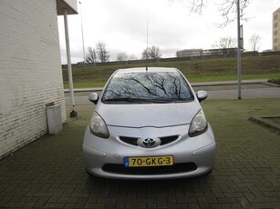 Toyota Aygo 1.0-12V +