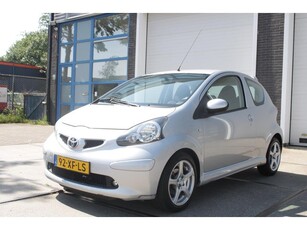 Toyota Aygo 1.0-12V + / Airco / Elec Ramen / Nieuwe APK