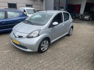 Toyota Aygo 1.0-12V + automaat