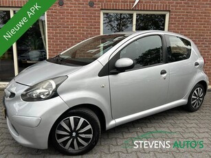 Toyota Aygo 1.0-12V NIEUWE APK / AIRCO / STUURBEKRACHTIGING