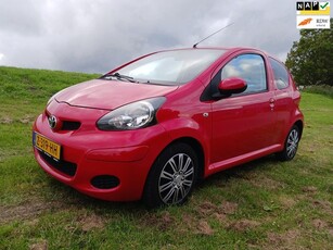 Toyota Aygo 1.0i 12V Access 102dkm NAP Airco El. Ramen