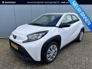 Toyota Aygo X 1.0 VVT-i MT play | 1e Eigenaar | Nieuw Geleverd | BTW'er | Apple Carplay / Android Auto | Camera | Adaptive Cruise Control |