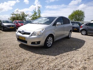 Toyota Verso 2.2 D-4D Sol grijs kent