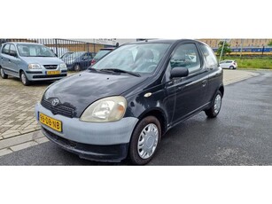 Toyota Yaris 1.0-16V VVT-i Terra