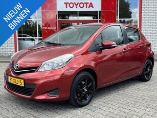 Toyota Yaris 5-DEURS ASPIRATION AIRCO BLUETOOTH TREKHAAK LM-VELGEN PARK-CAMERA