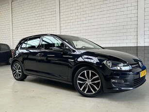 Volkswagen Golf 1.0 TSI Connected Series