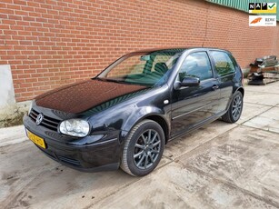 Volkswagen Golf 1.6-16V Ocean Airco Bj:2003 NAP!