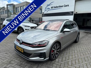 Volkswagen Golf 2.0 TSI GTI 330pk Performance - Virtual Cockpit - Leder - Navigatie - Camera - Panoramadak - Xenon