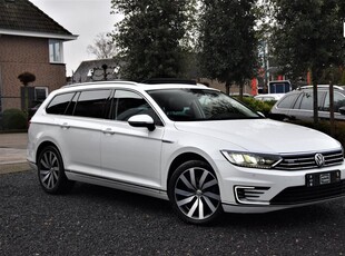 Volkswagen Passat Variant 1.4 TSI GTE Highline ACC Pano Trekhaak Camera PDC 18''