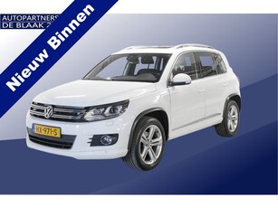 Volkswagen Tiguan 1.4 TSI R-Line Edition - Automaat - Panoramadak - Climate control - Parkeersensoren voor en achter - Nav