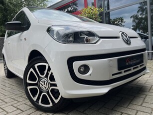 Volkswagen up! 1.0 HIGH UP *!* CUP *!* PANORAMADAK/ NAVI/