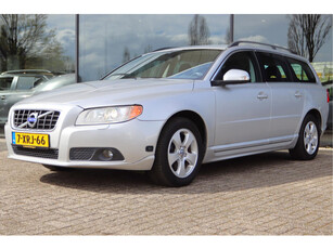 Volvo V70 2.0 FLEXIFUEL 146PK AUT. | XENON | STOELVERW. VOOR + ACHTER | TREKHAAK |