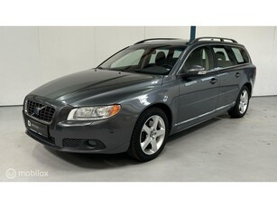 Volvo V70 2.5T Summum SCHUIFDAK / LEER / XENON