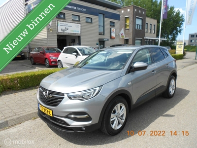 OPEL GRANDLAND X 1.2 Turbo Innovation