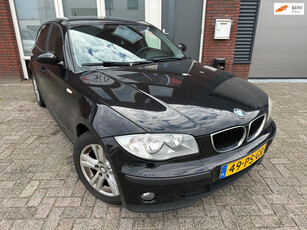 BMW 1-serie 116i / 5DRS / Airco / Cruise / NAP