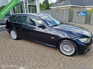 BMW 3-serie Touring 320i Business Line M Sport