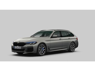 BMW 5-serie Touring 540i xDrive M-Sport Panorama Laser