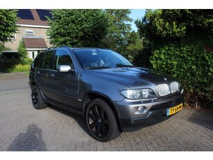 BMW X5 4.4i High Edition (bj 2006, automaat)